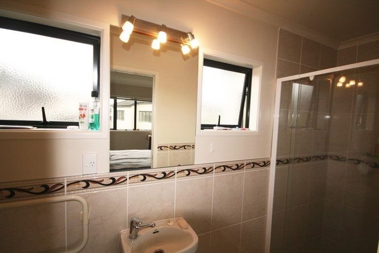 Photo of property in 5 Skip Lane, East Tamaki, Auckland, 2013