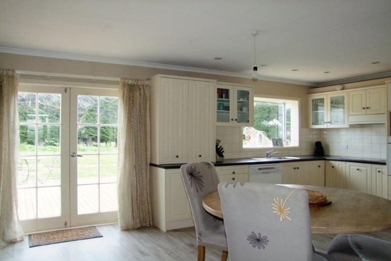 Photo of property in 278 Moneymore Road, Milton, 9292