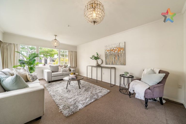 Photo of property in 1/23 Saint Columbans Grove, Boulcott, Lower Hutt, 5010