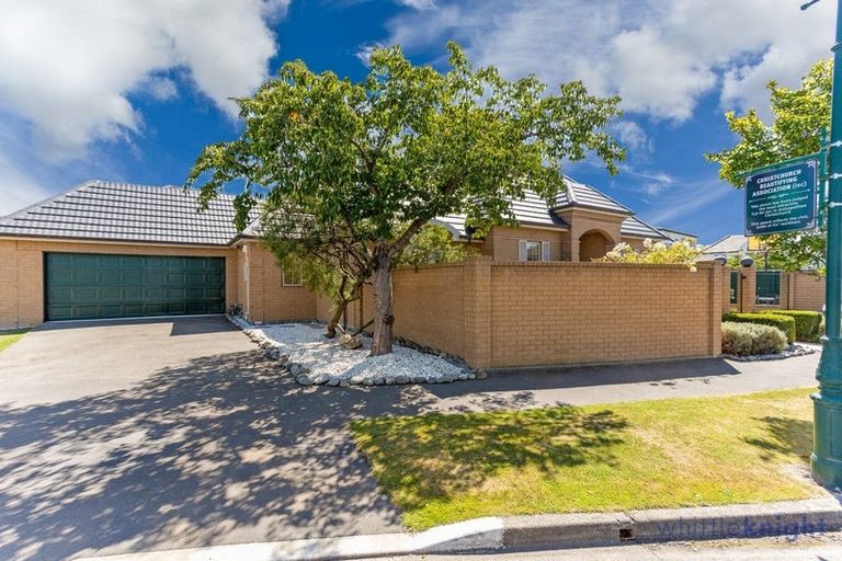 Photo of property in 8 Jane Deans Close, Riccarton, Christchurch, 8011