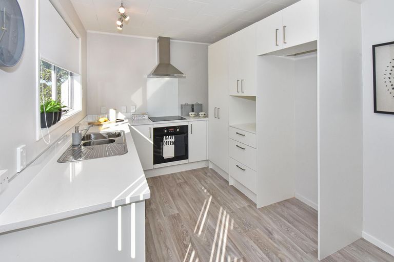 Photo of property in 9 Volante Avenue, Wattle Downs, Auckland, 2103