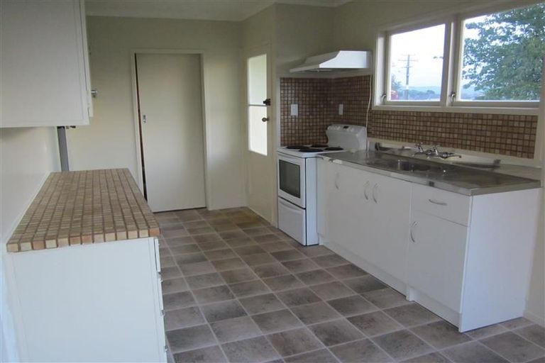 Photo of property in 4 Chaucer Place, Owhata, Rotorua, 3010