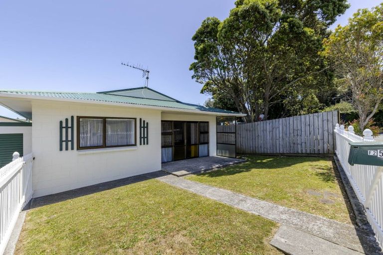 Photo of property in 2/5a Tahurangi Place, Spotswood, New Plymouth, 4310