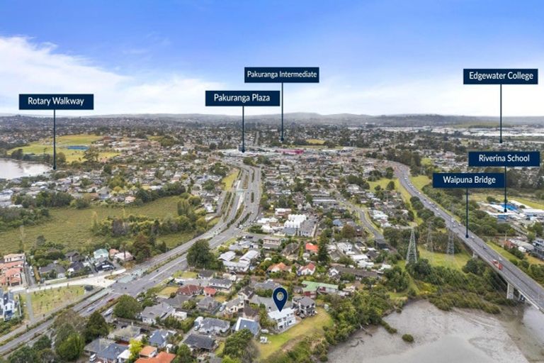 Photo of property in 17e Pakuranga Road, Pakuranga, Auckland, 2010