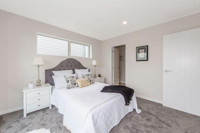 Photo of property in 41 Ascension Crescent, Orewa, 0931