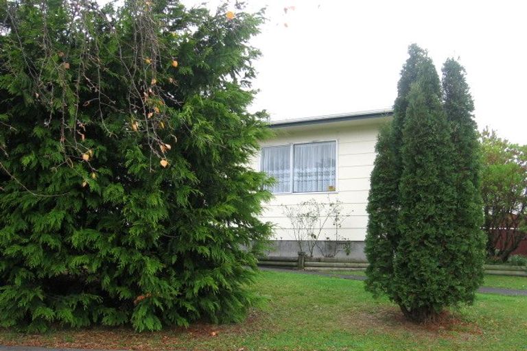 Photo of property in 87 Benmore Avenue, Cloverlea, Palmerston North, 4412