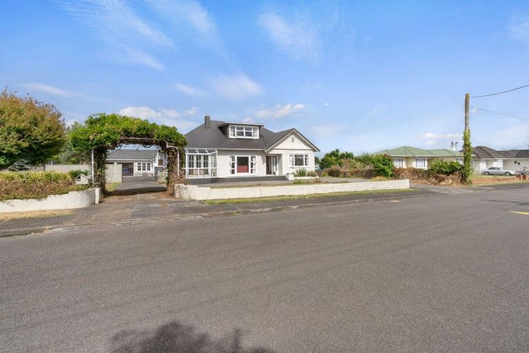 Photo of property in 3 Worcester Street, Levin, 5510