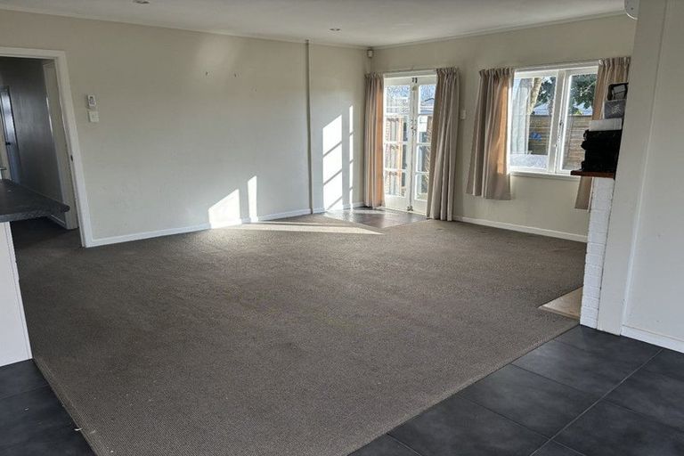 Photo of property in 14 Beatty Road, Pukekohe, 2120