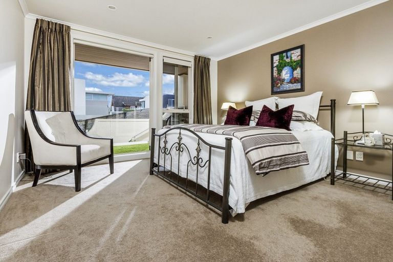 Photo of property in 254a Hurstmere Road, Takapuna, Auckland, 0622