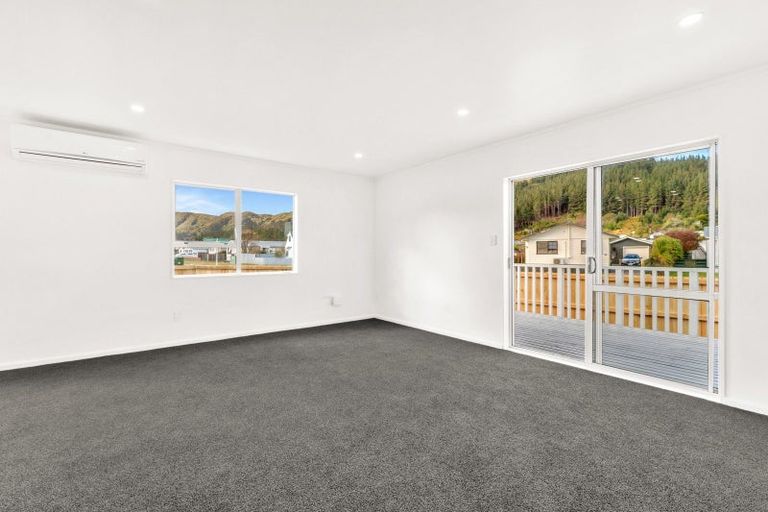 Photo of property in 1 Weymouth Grove, Wainuiomata, Lower Hutt, 5014