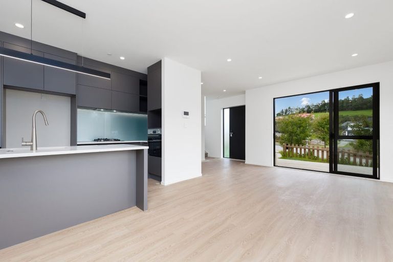 Photo of property in 11b Endurance Rise, Orewa, 0931