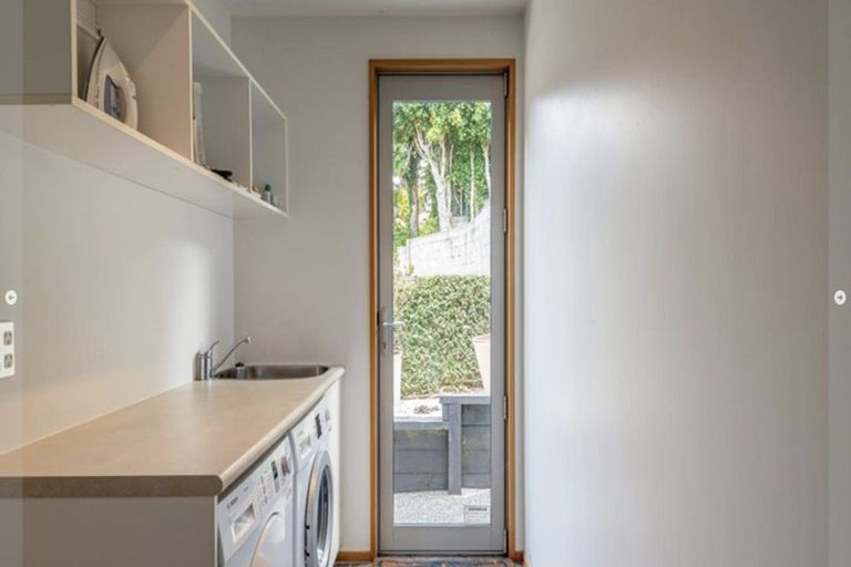 Photo of property in 2/55 Parr Terrace, Castor Bay, Auckland, 0620