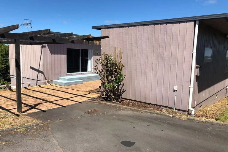 Photo of property in 23 Downsview Road, Pakuranga Heights, Auckland, 2010