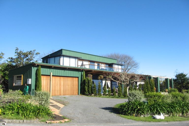 Photo of property in 30 Busby Hill, Havelock North, 4130