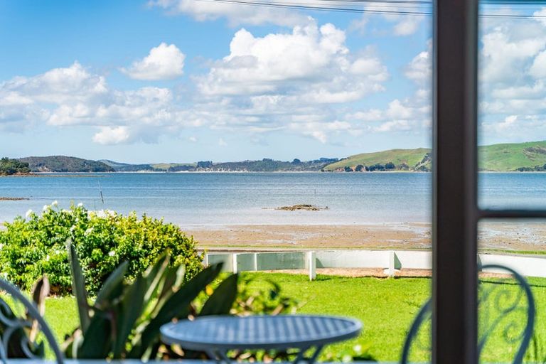 Photo of property in 32 Komiti Road, Tinopai, 0593