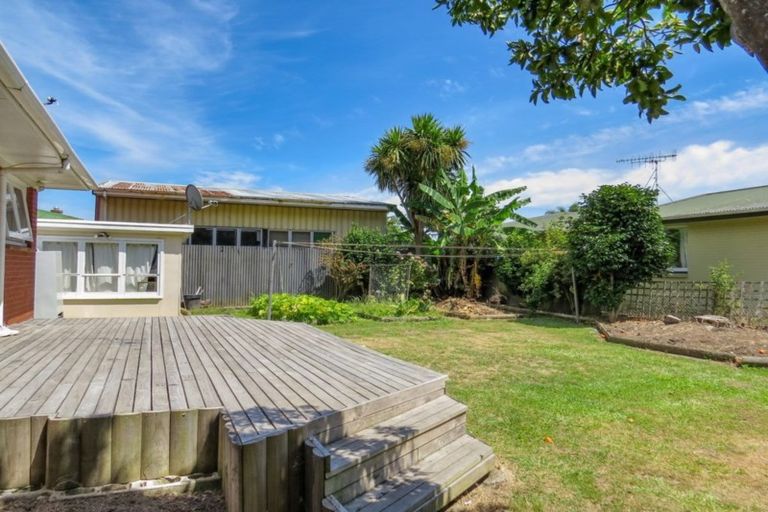 Photo of property in 2 Lakeview Place, Whakatane, 3120