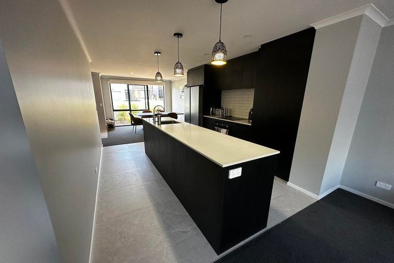 Photo of property in 21 Seafarer Crescent, Stanmore Bay, Whangaparaoa, 0932