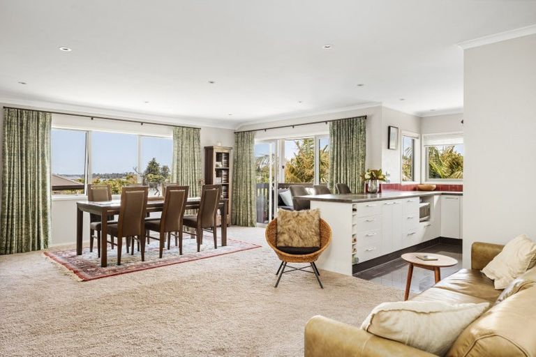 Photo of property in 31 Bayvista Close, Welcome Bay, Tauranga, 3112