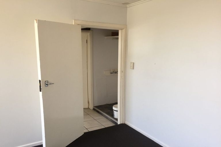 Photo of property in 14 Bidwill Street, Mount Cook, Wellington, 6021