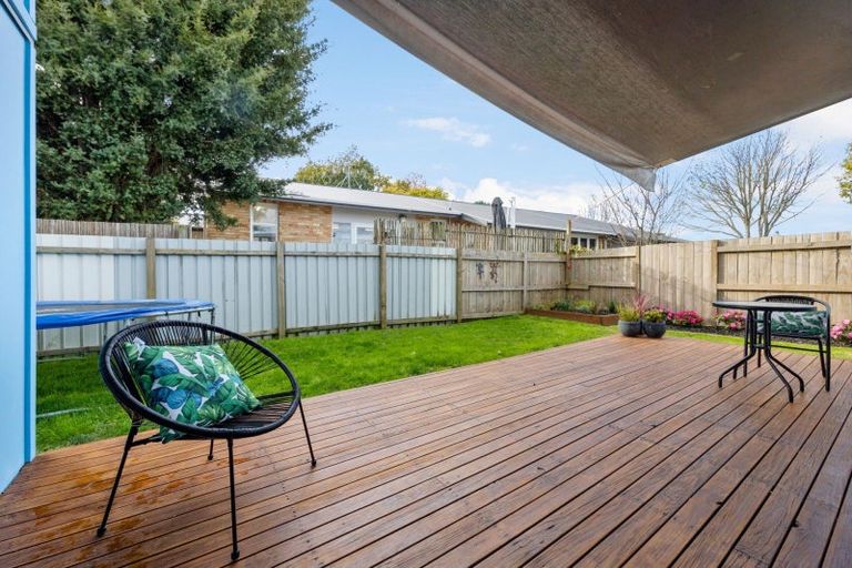 Photo of property in 27a Kenney Crescent, Fairfield, Hamilton, 3214