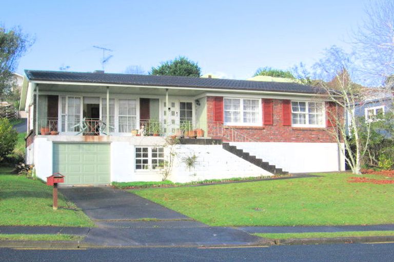 Photo of property in 35 Galaxy Drive, Mairangi Bay, Auckland, 0630