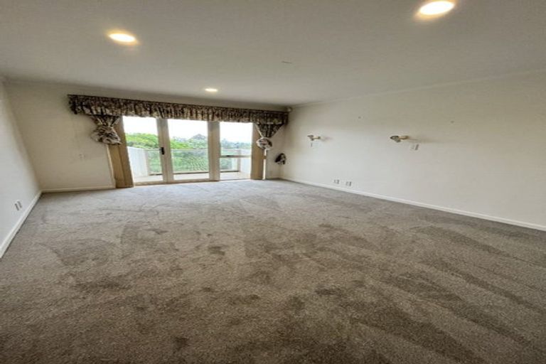 Photo of property in 9 Elsfield Place, Torbay, Auckland, 0630