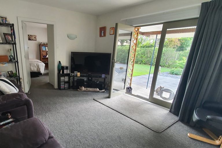 Photo of property in 2/17 Barnes Road, Redwood, Christchurch, 8051