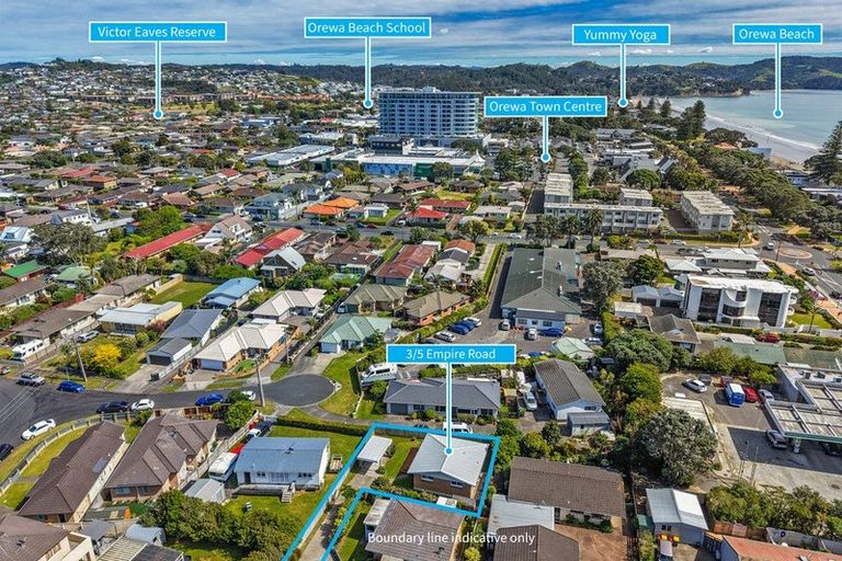 Photo of property in 3/5 Empire Road, Orewa, 0931