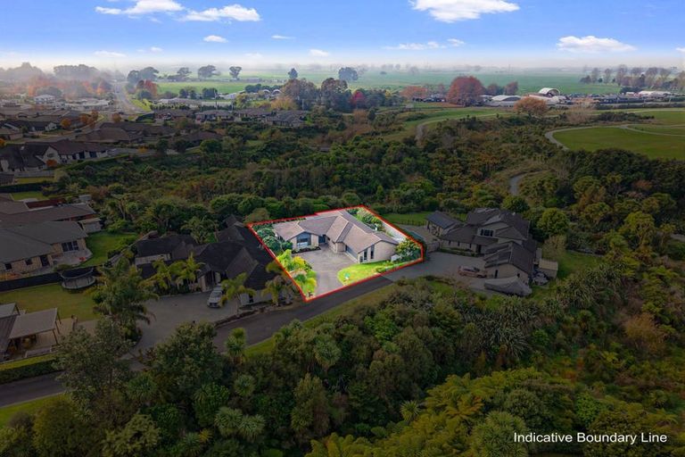 Photo of property in 180 Saint James Drive, Huntington, Hamilton, 3210