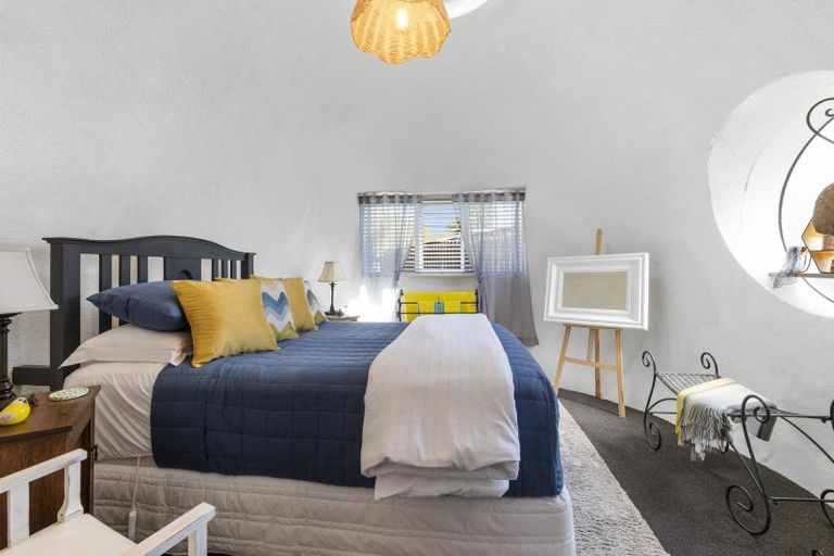 Photo of property in 17 Chartwell Drive, Eltham, 4322