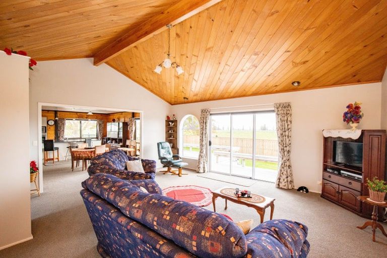 Photo of property in 545 State Highway 25, Waitakaruru, Thames, 3576