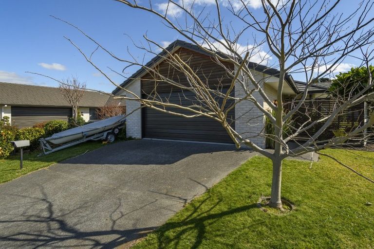 Photo of property in 15 Allington Place, Bethlehem, Tauranga, 3110