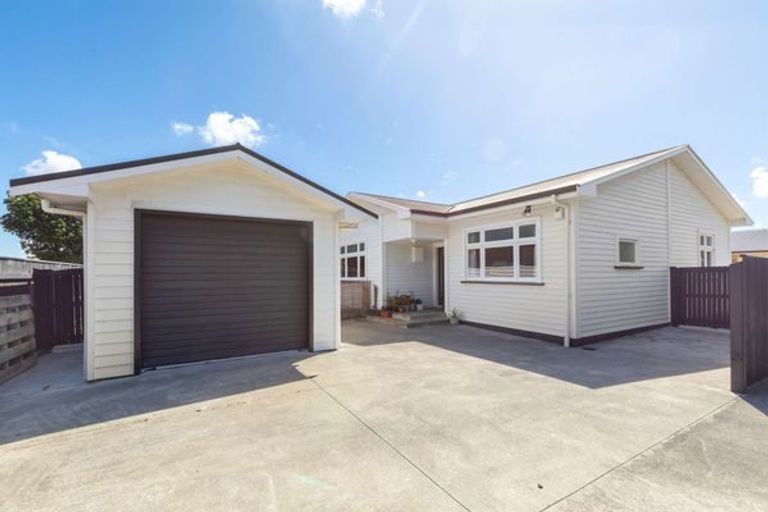 Photo of property in 61 Ferguson Street, Awapuni, Palmerston North, 4412