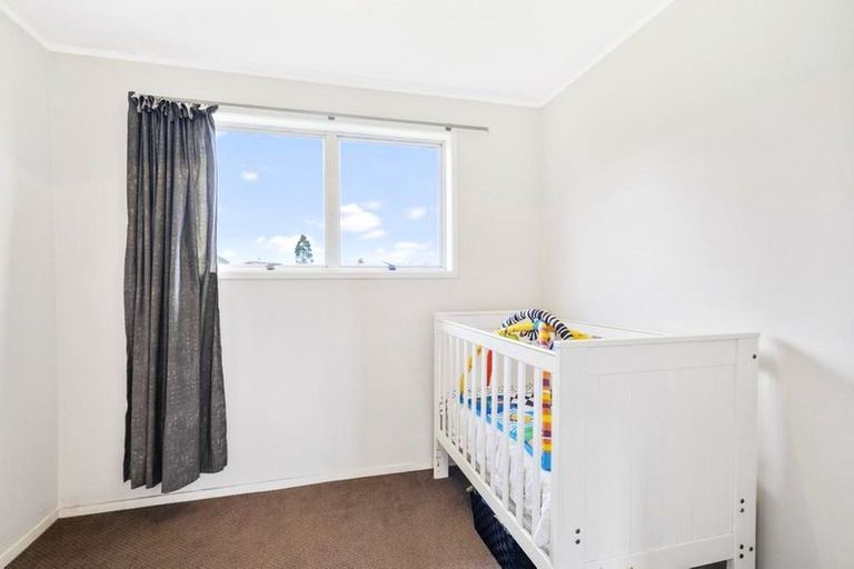 Photo of property in 314 Roscommon Road, Clendon Park, Auckland, 2103