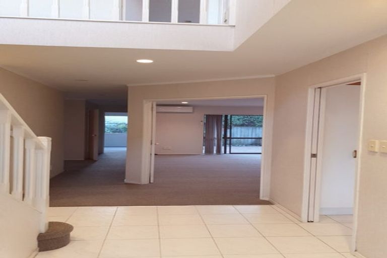 Photo of property in 8 Dunn Place, Farm Cove, Auckland, 2010