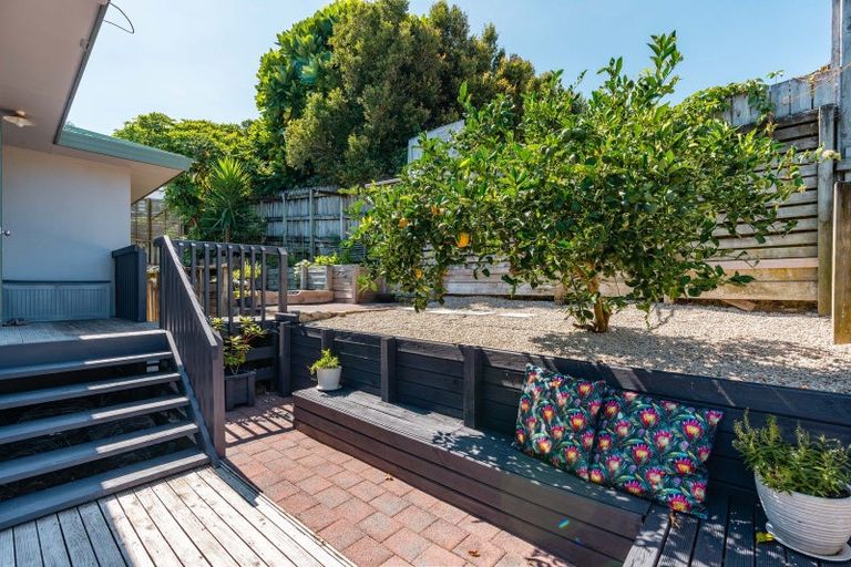 Photo of property in 12 Thornlea Drive, Welcome Bay, Tauranga, 3112