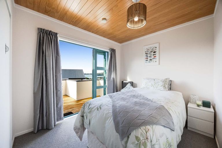 Photo of property in 16 Tamatea Drive, Snells Beach, 0920
