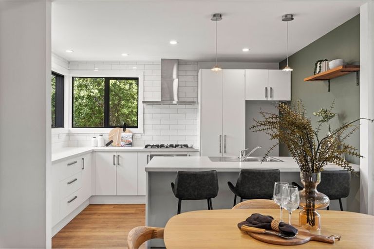 Photo of property in 17 Royleen Street, Casebrook, Christchurch, 8051