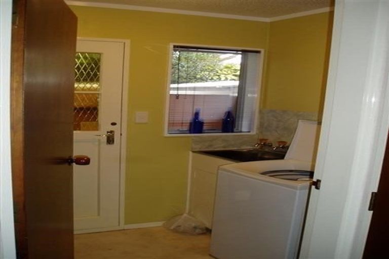 Photo of property in 18a Wai-iti Crescent, Woburn, Lower Hutt, 5010