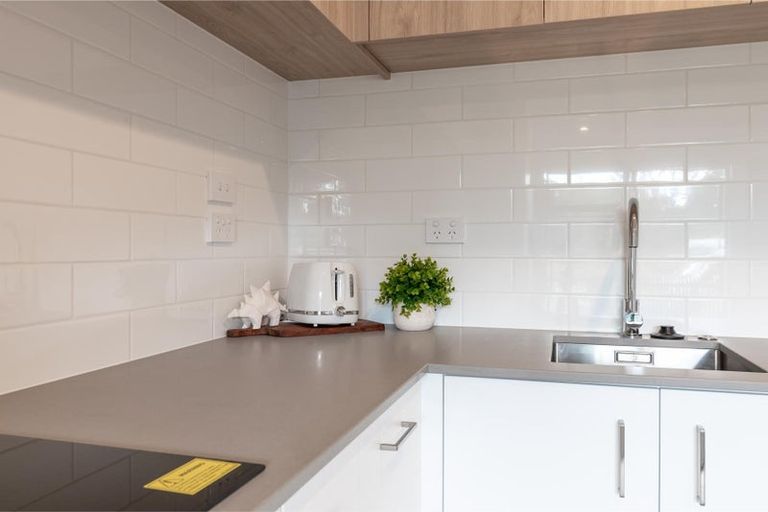 Photo of property in 4 Tuputupu Drive, Kumeu, 0810