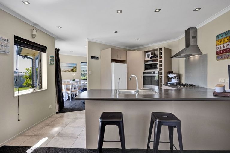 Photo of property in 69c Karamea Street, Whalers Gate, New Plymouth, 4310