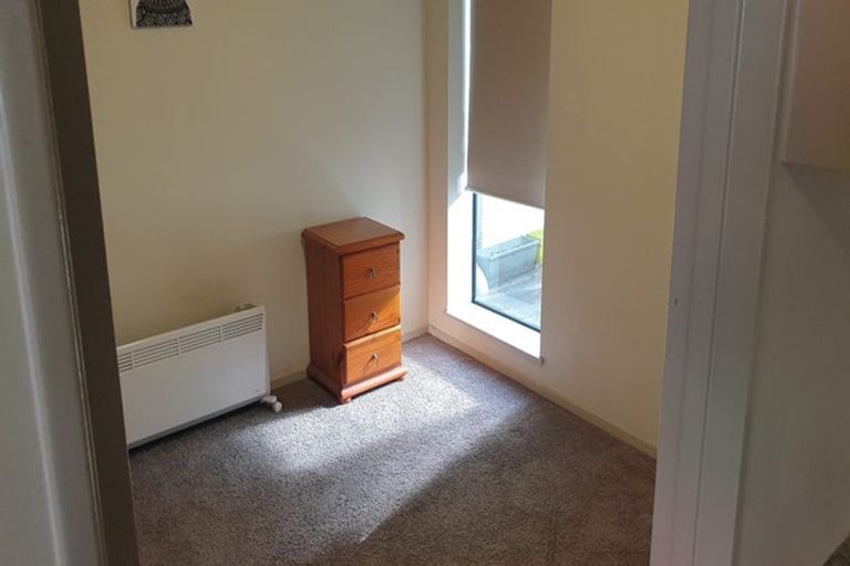 Photo of property in Dual Apartments, 110/142 Vivian Street, Te Aro, Wellington, 6011