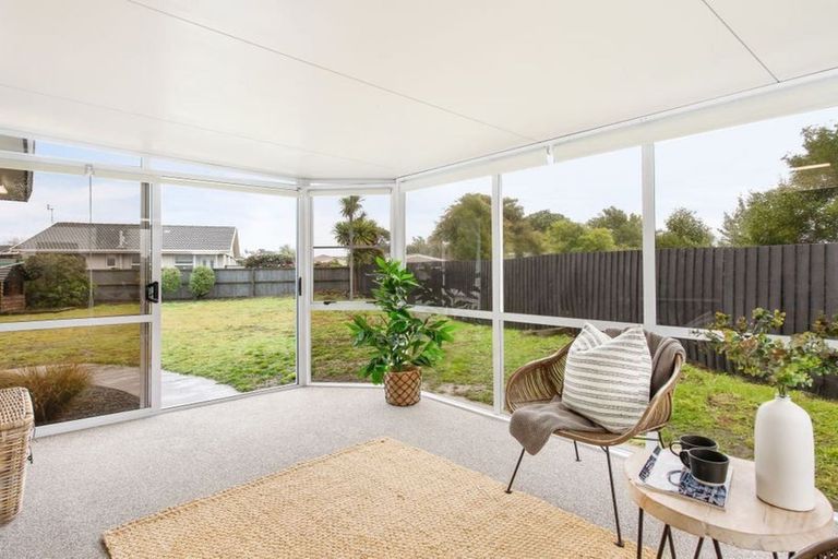 Photo of property in 15 Chadbury Street, Parklands, Christchurch, 8083