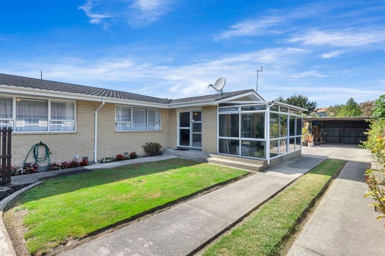 Photo of property in 2/92a Saint Martins Road, Saint Martins, Christchurch, 8022