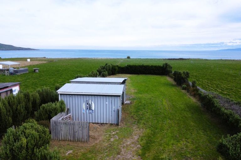 Photo of property in 35 Surrey Street, Orepuki, Riverton, 9881