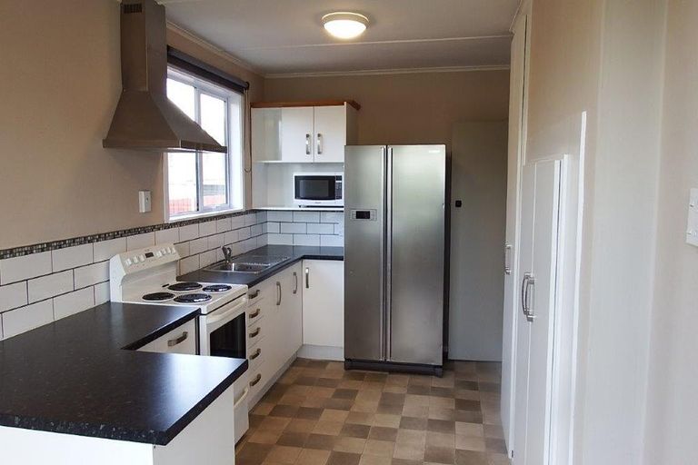 Photo of property in 14 Ward Street, Waverley, Invercargill, 9810