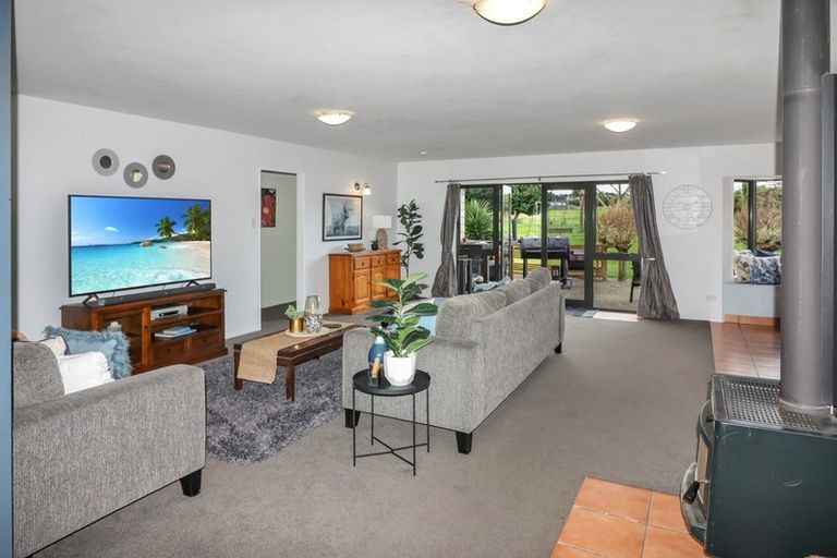 Photo of property in 75 Adelaide Road, Dannevirke, 4978