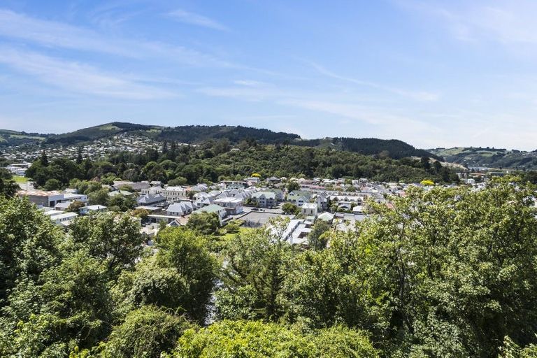 Photo of property in 143 Queen Street, North Dunedin, Dunedin, 9016