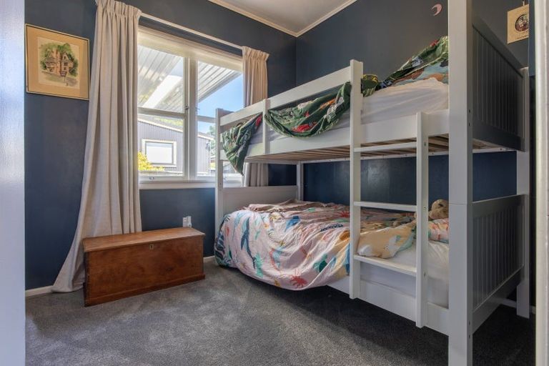 Photo of property in 5 Limbrick Street, Waipawa, 4210