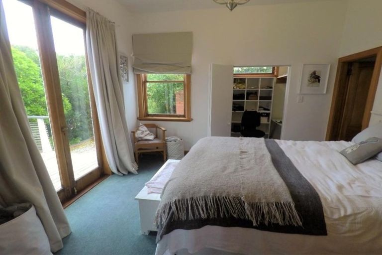 Photo of property in 33 Harland Street, Brooklyn, Wellington, 6021